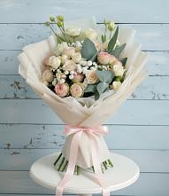 Букет цветов из:  Розы и Лизиантусы #REPLACE_PRED# Кумертау