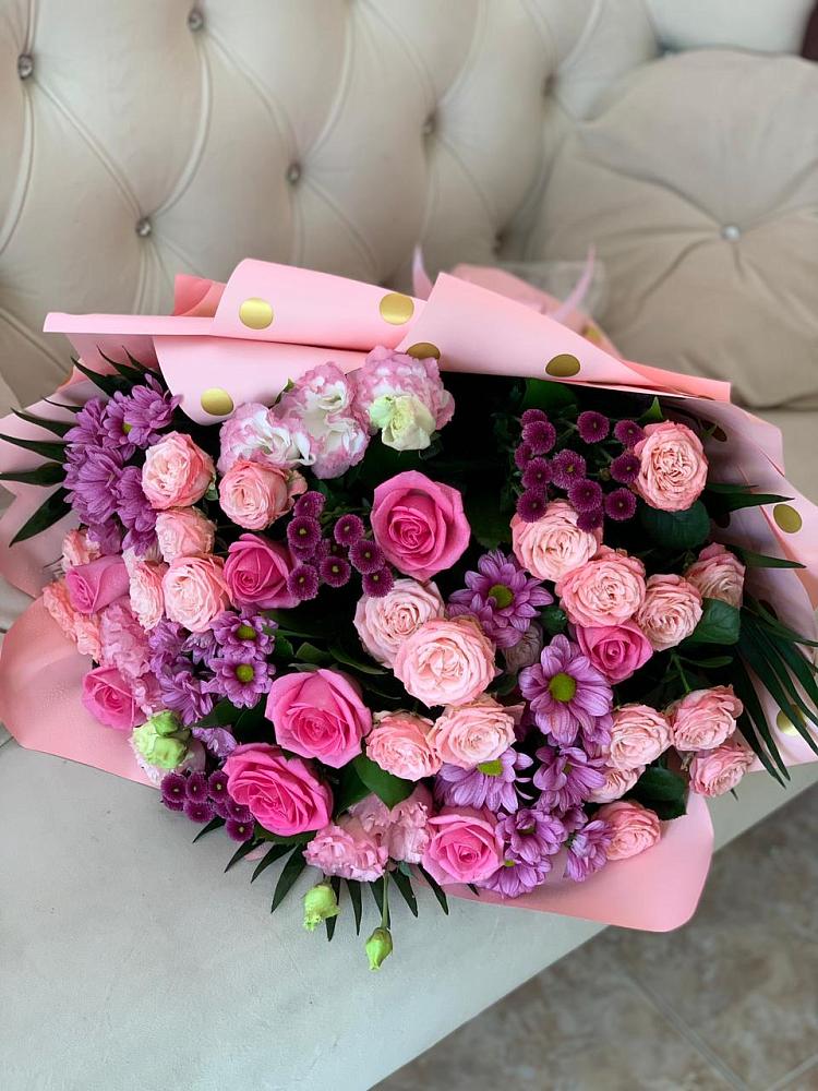 Букет цветов из: Хризантемы, Розы и Лизиантусы в Кумертау