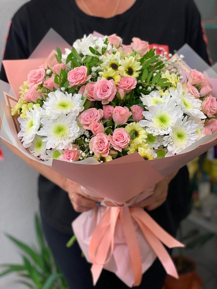 Букет цветов из: Розы и Хризантемы в Кумертау