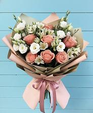 Букет цветов из:  Розы, Альстромерии и Лизиантусы #REPLACE_PRED# Кумертау