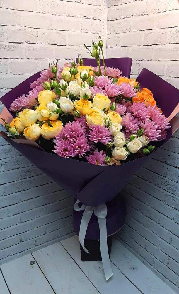 Букет цветов из: Хризантемы и Розы в Кумертау
