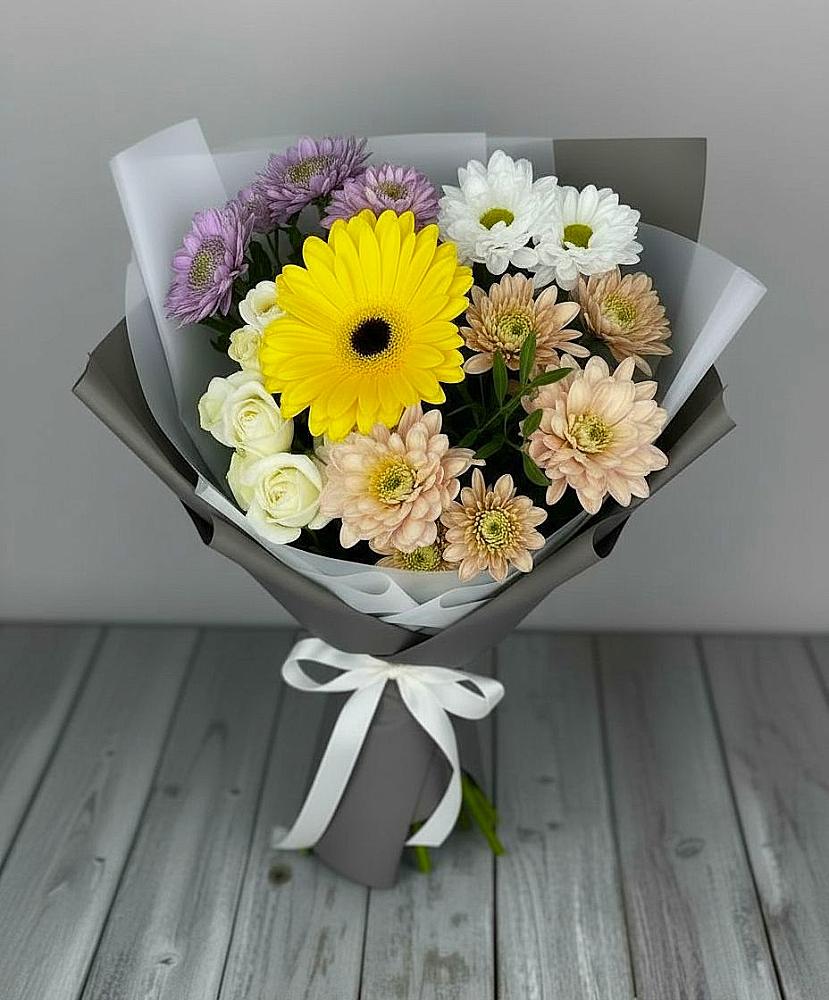 Букет цветов из: Розы, Герберы и Хризантемы в Кумертау
