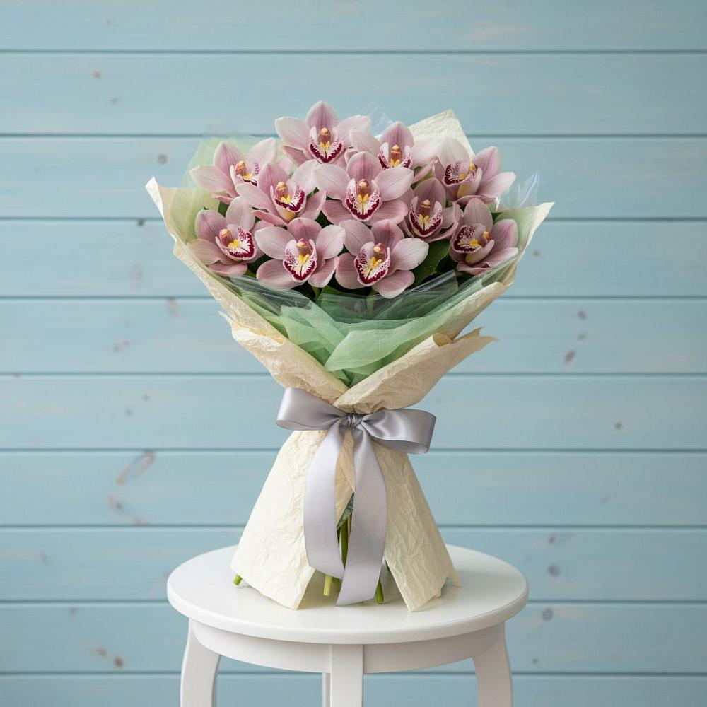 Букет цветов из: Орхидеи и Розы в Кумертау