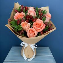 Букет цветов из:  Розы и Альстромерии в Кумертау