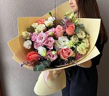 Букет цветов из:  Розы, Лизиантусы и Гвоздики #REPLACE_PRED# Кумертау