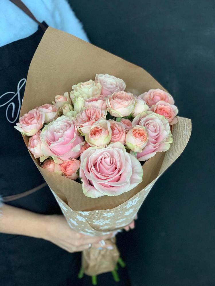 Букет цветов из: Хризантемы и Розы в Кумертау