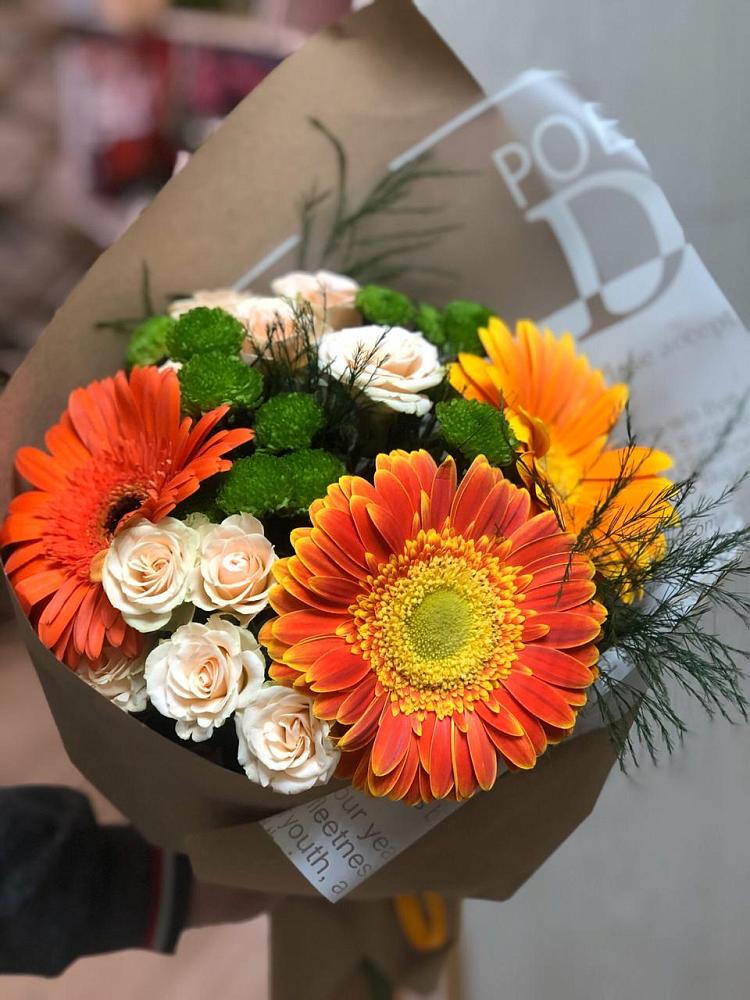 Букет цветов из: Герберы, Хризантемы и Розы в Кумертау