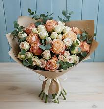 Букет цветов из:  Альстромерии и Розы в Кумертау