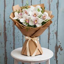 Букет цветов из:  Орхидеи и Розы в Кумертау